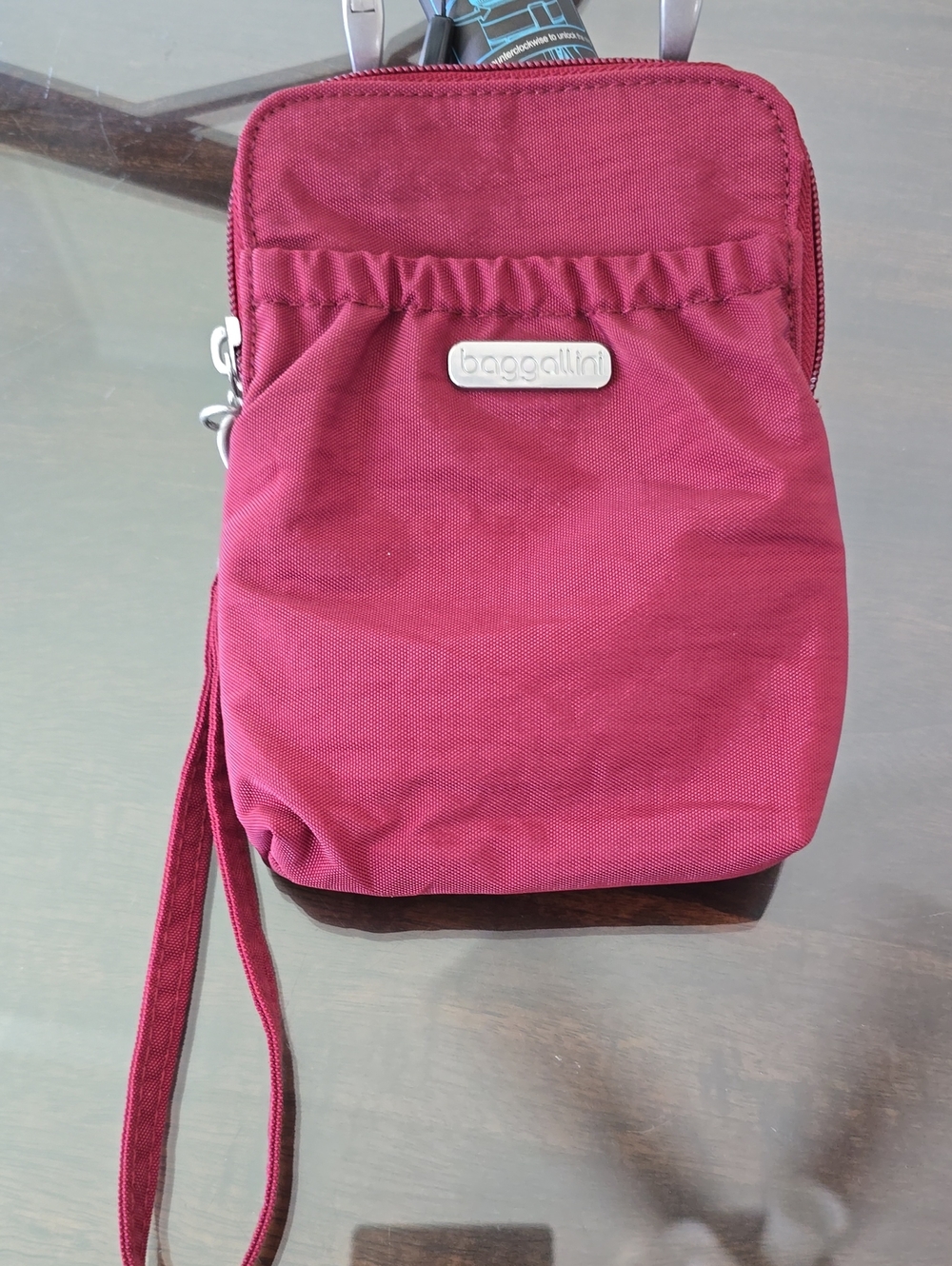 Baggallini Burgundy Wristlet Crossbody Pouch